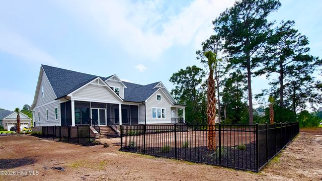 550 Glenburnie Street NW, Calabash, NC 28467