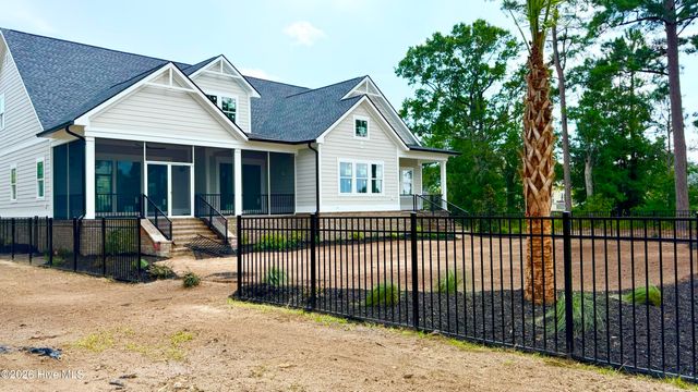 550 Glenburnie Street NW, Calabash, NC 28467