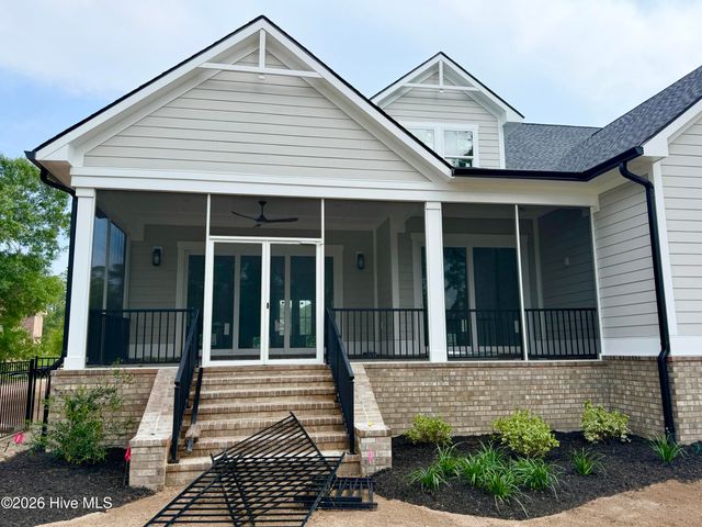 550 Glenburnie Street NW, Calabash, NC 28467