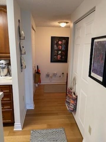 99 Campau Circle 1907, Grand Rapids, MI 49503