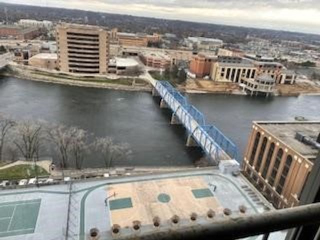 99 Campau Circle 1907, Grand Rapids, MI 49503