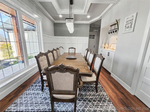 982 Edgewater Boulevard, Tahlequah, OK 74464