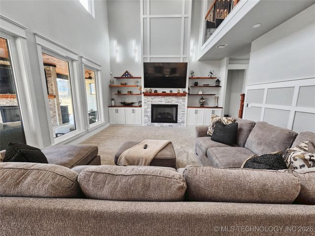 982 Edgewater Boulevard, Tahlequah, OK 74464