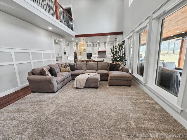 982 Edgewater Boulevard, Tahlequah, OK 74464