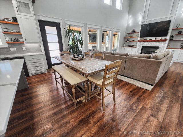 982 Edgewater Boulevard, Tahlequah, OK 74464