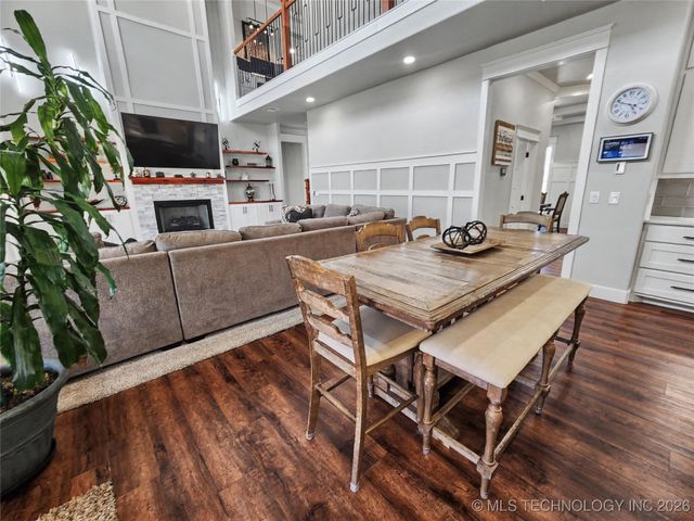 982 Edgewater Boulevard, Tahlequah, OK 74464