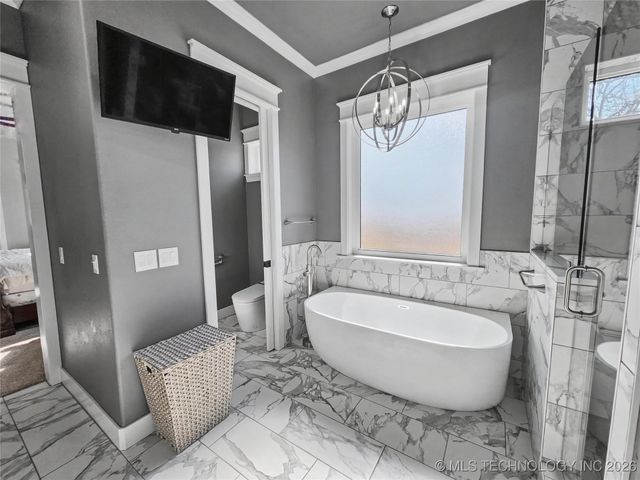 982 Edgewater Boulevard, Tahlequah, OK 74464