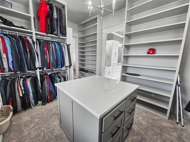 982 Edgewater Boulevard, Tahlequah, OK 74464