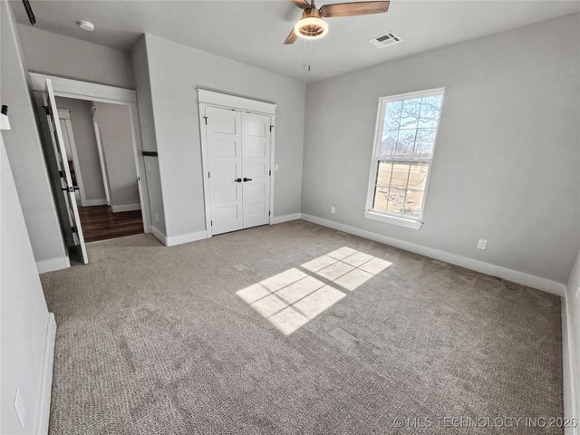 982 Edgewater Boulevard, Tahlequah, OK 74464