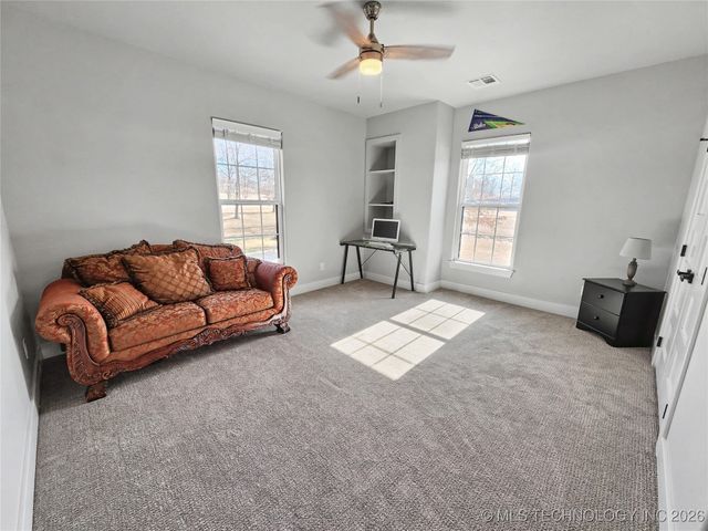 982 Edgewater Boulevard, Tahlequah, OK 74464