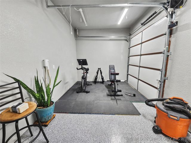 982 Edgewater Boulevard, Tahlequah, OK 74464