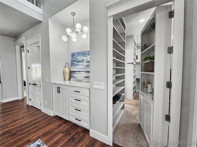 982 Edgewater Boulevard, Tahlequah, OK 74464