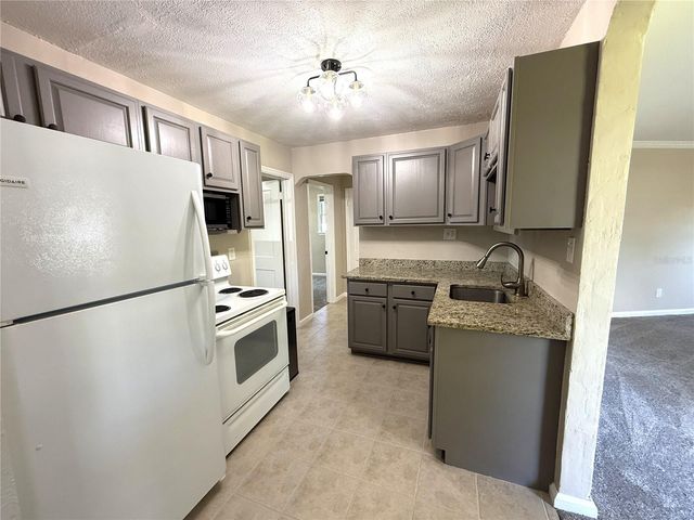 6923 DARTMOUTH AVENUE N, St Petersburg, FL 33710