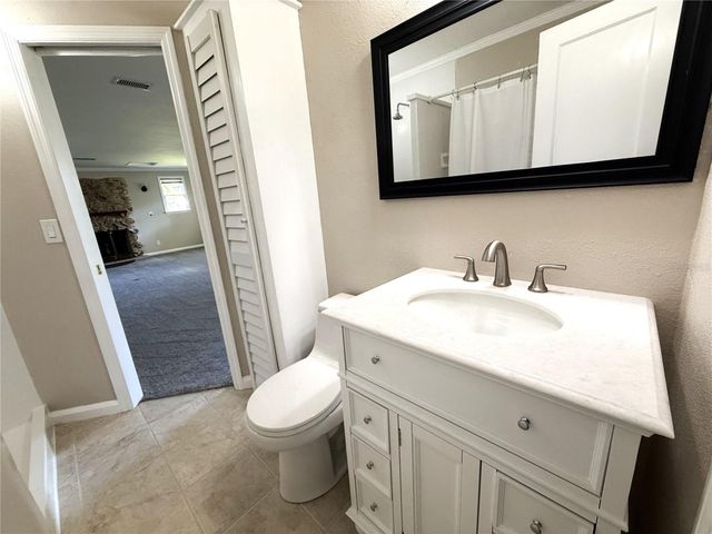 6923 DARTMOUTH AVENUE N, St Petersburg, FL 33710