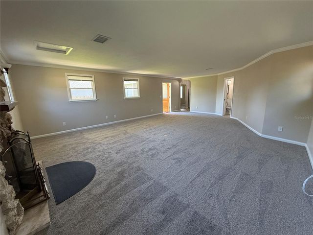 6923 DARTMOUTH AVENUE N, St Petersburg, FL 33710