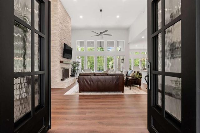 249 Mabry Parkway, Whitesburg, GA 30185