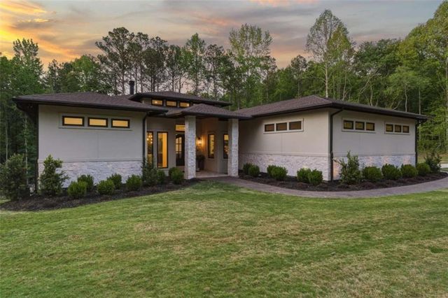 249 Mabry Parkway, Whitesburg, GA 30185