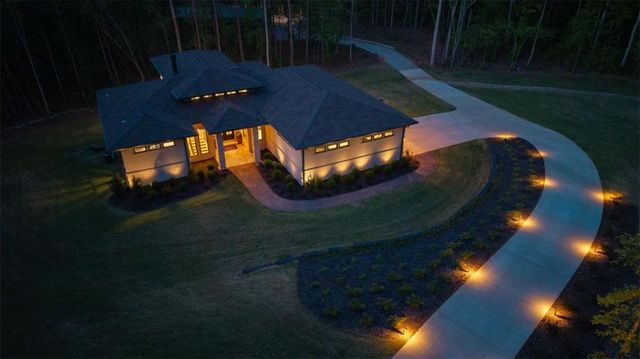 249 Mabry Parkway, Whitesburg, GA 30185