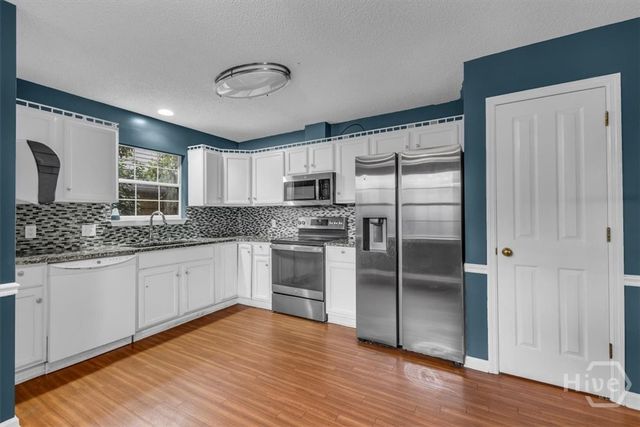 138 Penn Station, Savannah, GA 31410