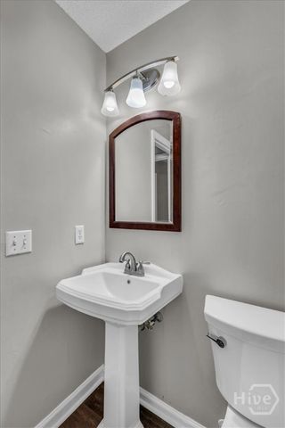 138 Penn Station, Savannah, GA 31410