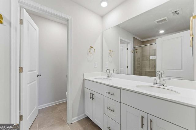 1665 Villageside Court, Lawrenceville, GA 30043