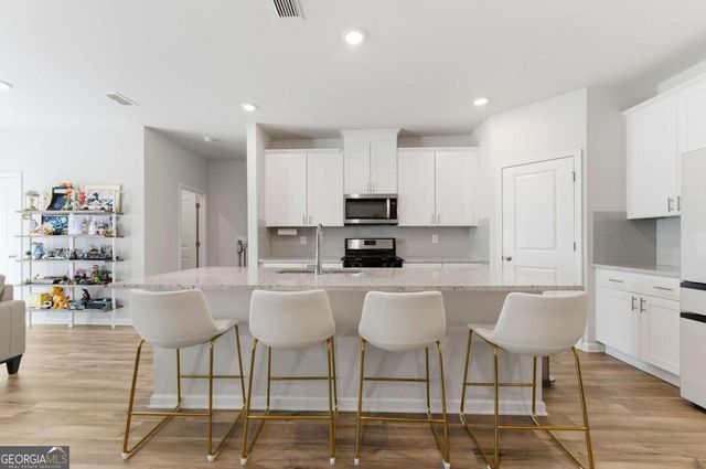 1665 Villageside Court, Lawrenceville, GA 30043