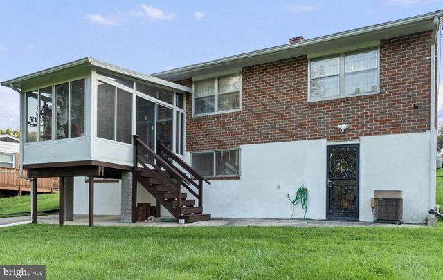 8210 STREAMWOOD DR, Baltimore, MD 21208