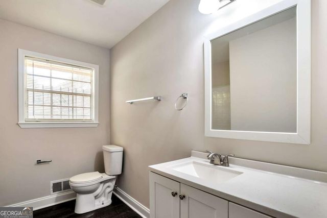 2912 Knollview Drive, Decatur, GA 30034