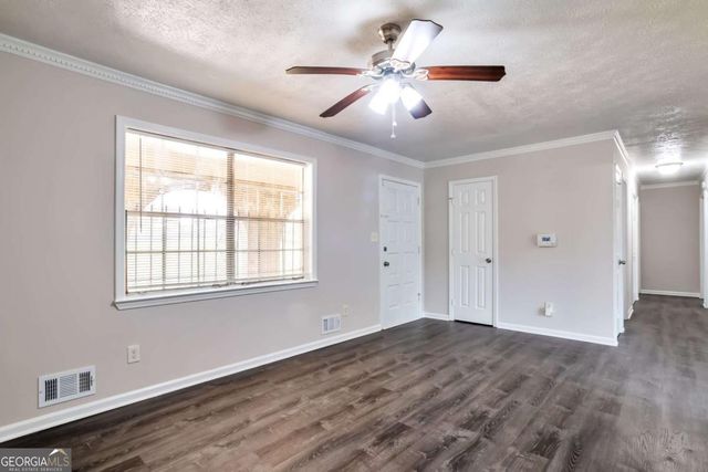 2912 Knollview Drive, Decatur, GA 30034