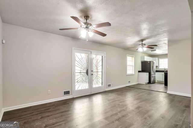 2912 Knollview Drive, Decatur, GA 30034