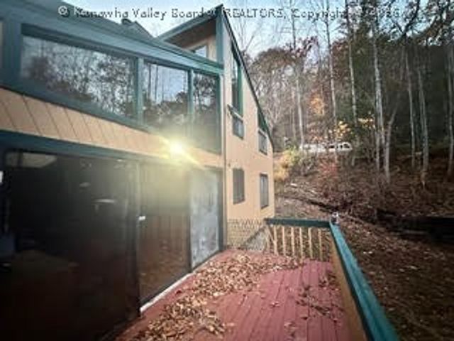 148 Timbercrest Drive, Charleston, WV 25311