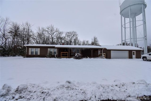 112 E 6th Street, Staunton, IL 62088