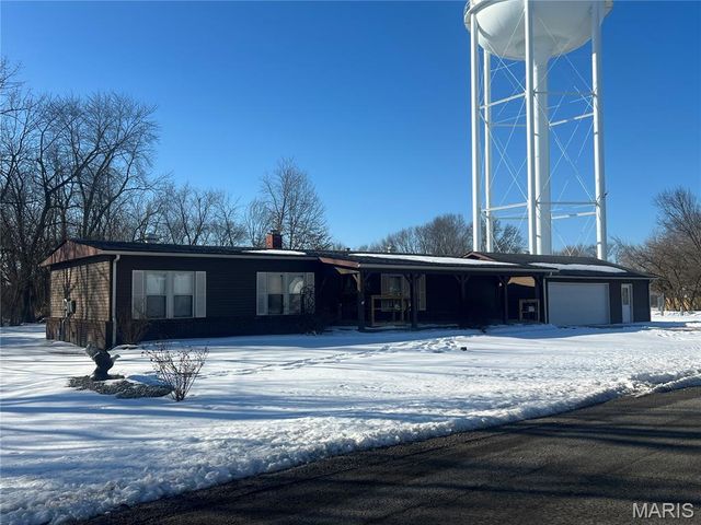 112 E 6th Street, Staunton, IL 62088