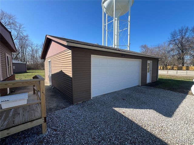 112 E 6th Street, Staunton, IL 62088