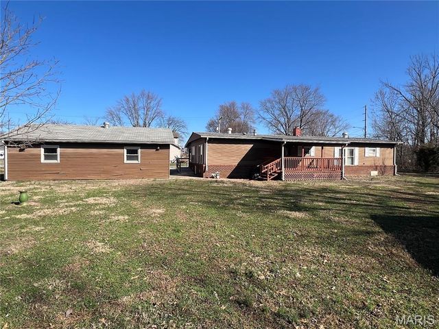 112 E 6th Street, Staunton, IL 62088