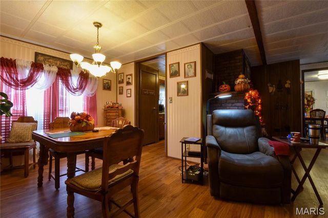 112 E 6th Street, Staunton, IL 62088