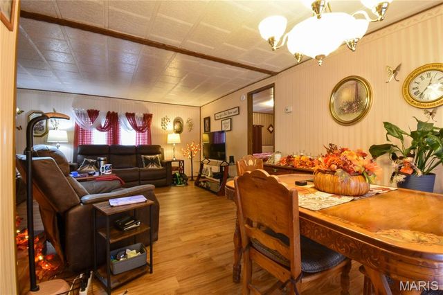 112 E 6th Street, Staunton, IL 62088