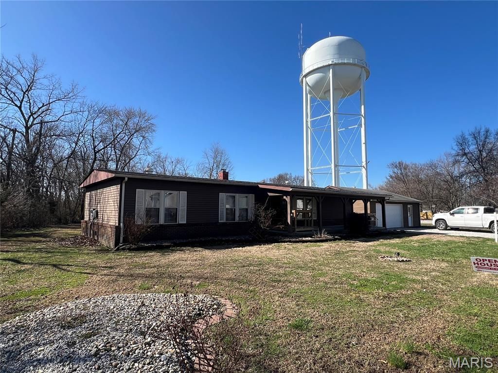 112 E 6th Street, Staunton, IL 62088