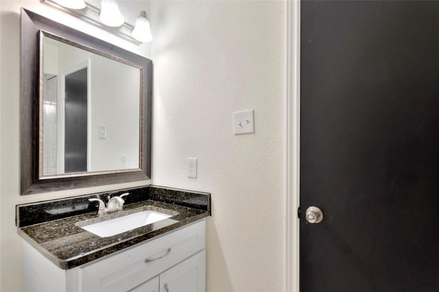 9010 Freeland Street, Houston, TX 77075