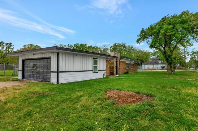 9010 Freeland Street, Houston, TX 77075
