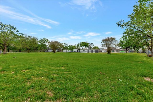 9010 Freeland Street, Houston, TX 77075
