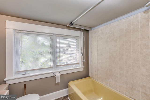 427 BUTTONWOOD ST, Delanco, NJ 08075