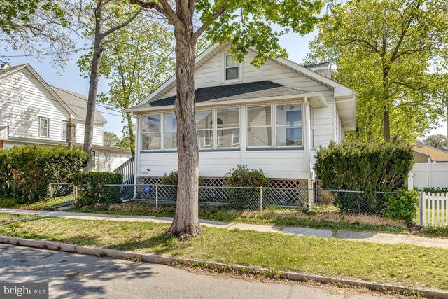 427 BUTTONWOOD ST, Delanco, NJ 08075