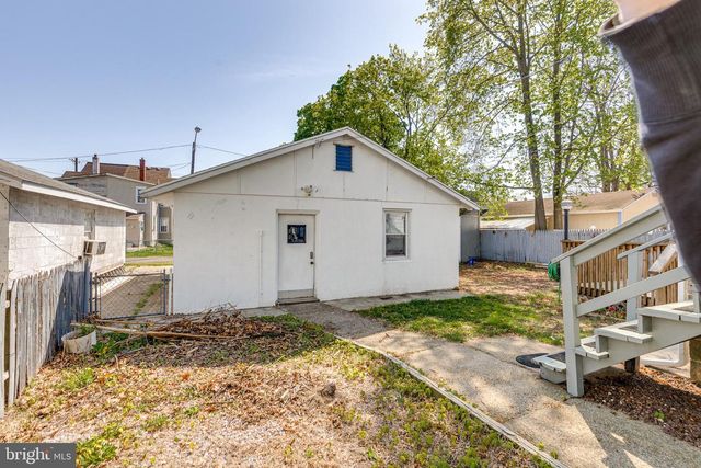 427 BUTTONWOOD ST, Delanco, NJ 08075