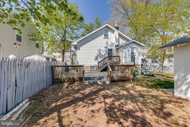 427 BUTTONWOOD ST, Delanco, NJ 08075