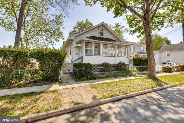 427 BUTTONWOOD ST, Delanco, NJ 08075