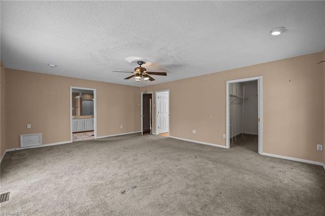 511 Canterwood Drive, Mebane, NC 27302