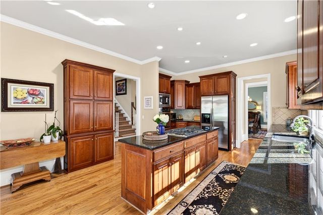 1136 Bellewood Square, Dunwoody, GA 30338