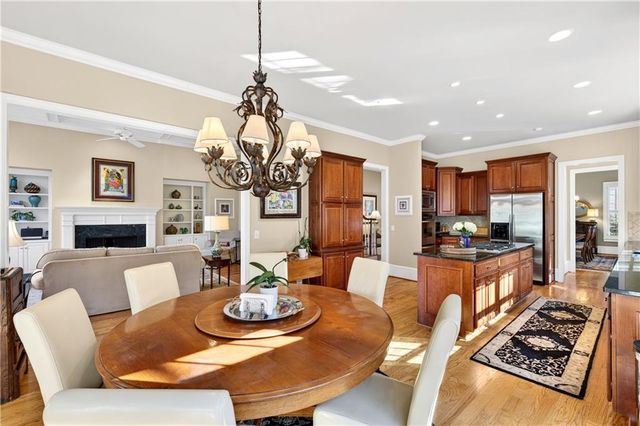 1136 Bellewood Square, Dunwoody, GA 30338