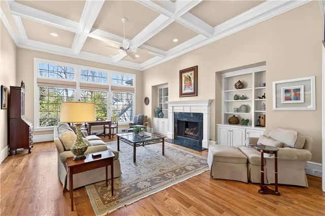 1136 Bellewood Square, Dunwoody, GA 30338